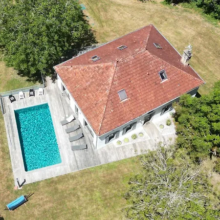 Entierement Renovee Avec Piscine Σπίτι διακοπών *